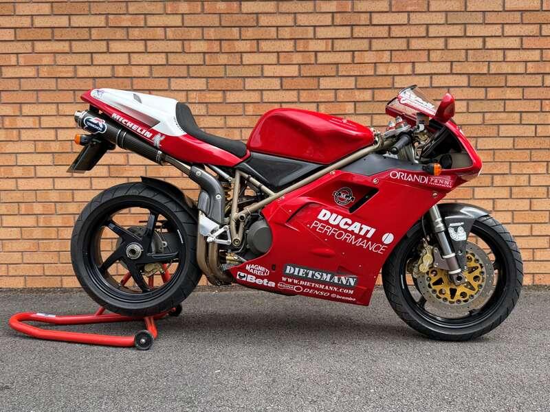 2000 Ducati 916 CARL FOGARTY REPLICA