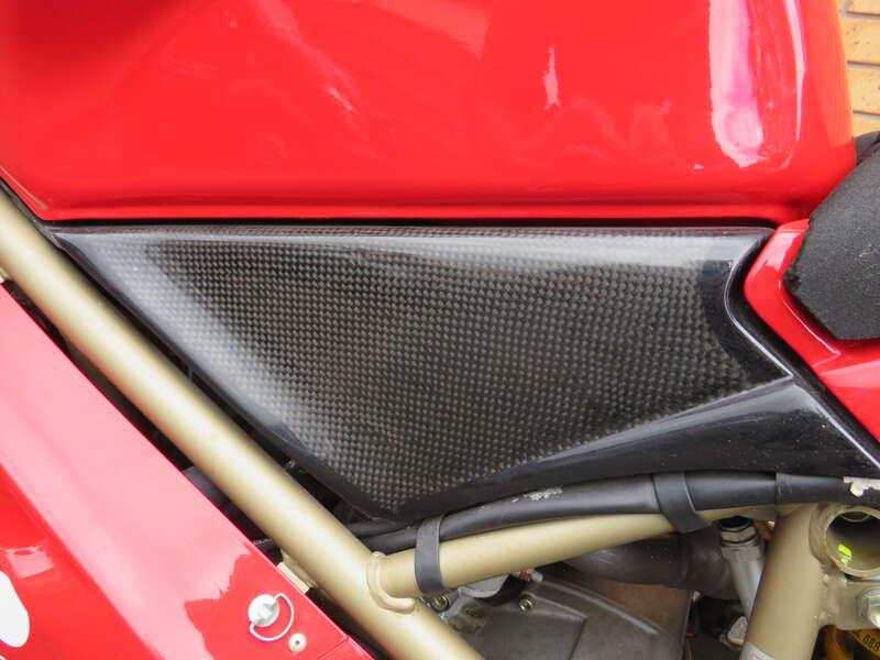 2000 Ducati 916 CARL FOGARTY REPLICA