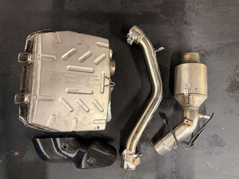 2008 Ducati DESMOSEDICI RR