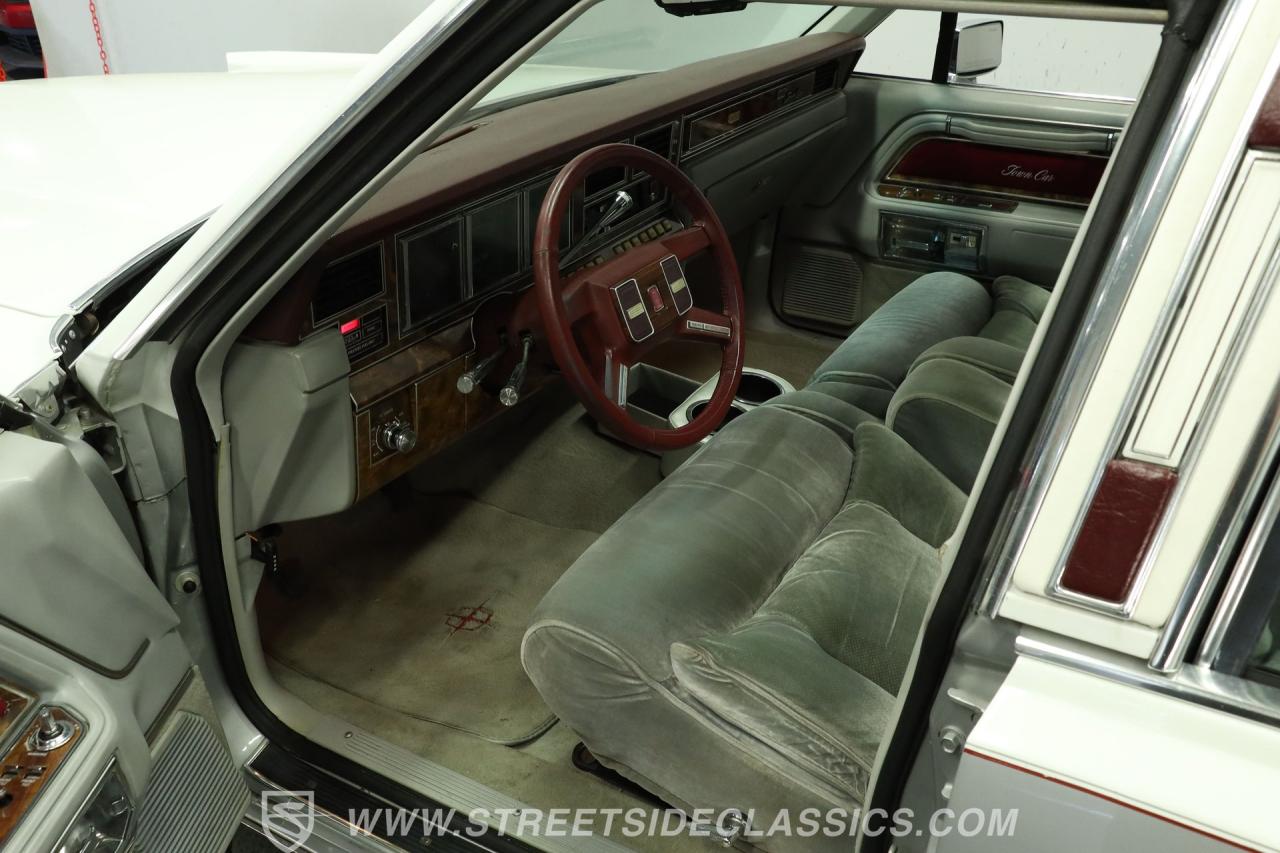 1984 Lincoln Town Car Cartier