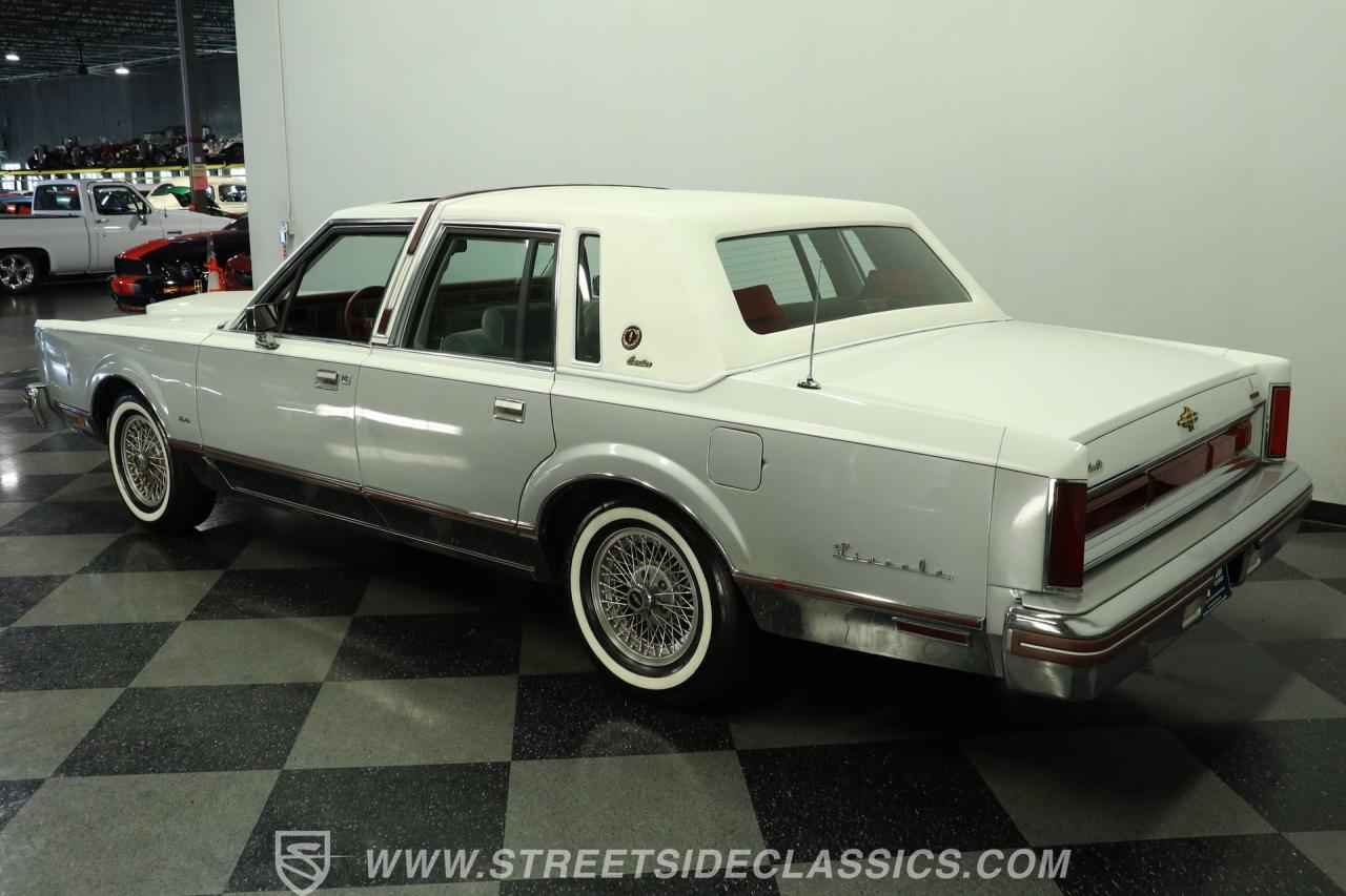 1984 Lincoln Town Car Cartier