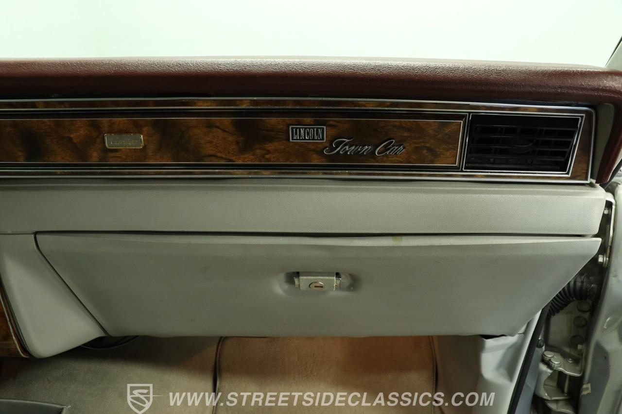 1984 Lincoln Town Car Cartier