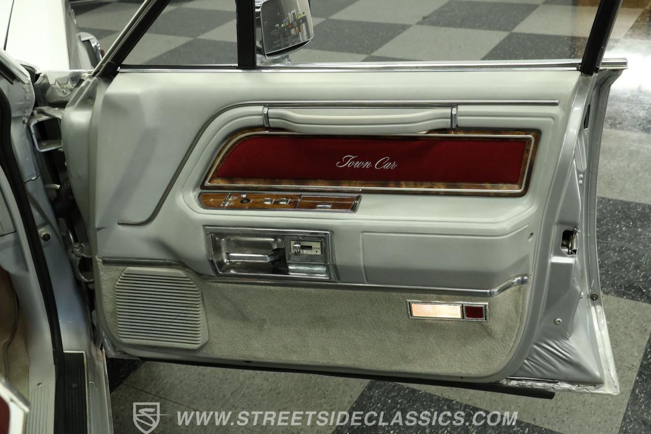 1984 Lincoln Town Car Cartier