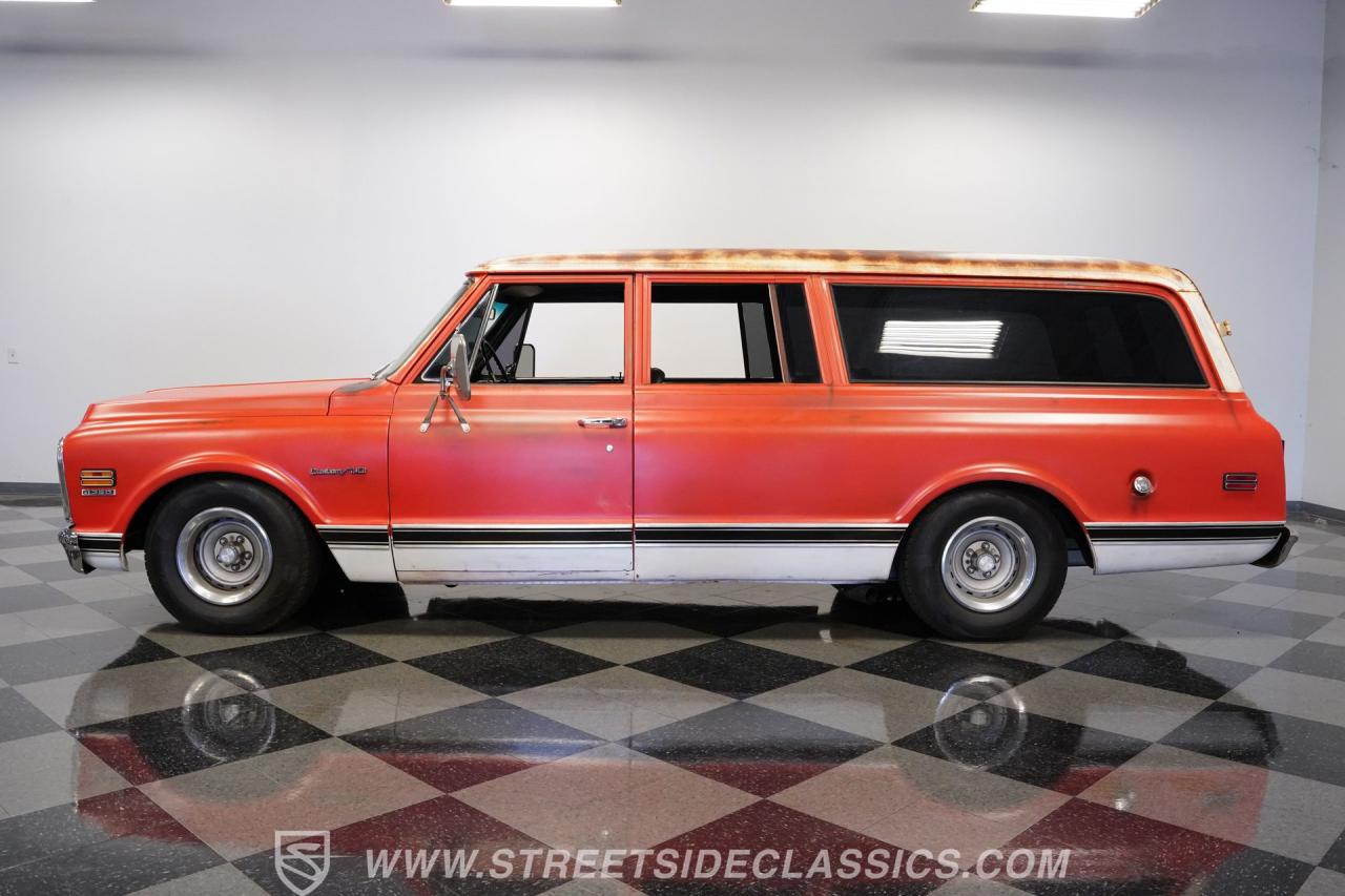 1972 Chevrolet Suburban Patina Restomod