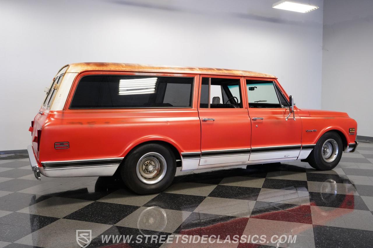 1972 Chevrolet Suburban Patina Restomod
