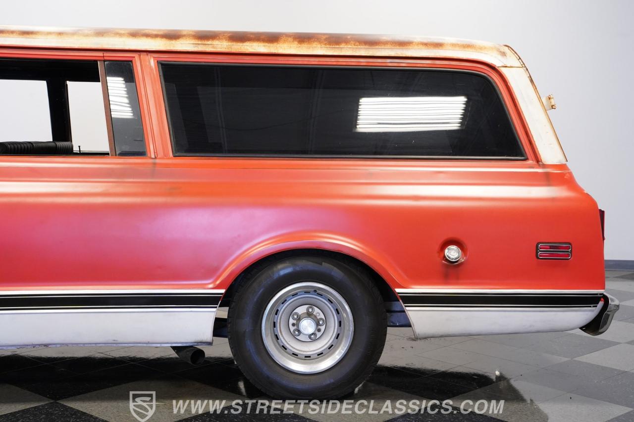 1972 Chevrolet Suburban Patina Restomod