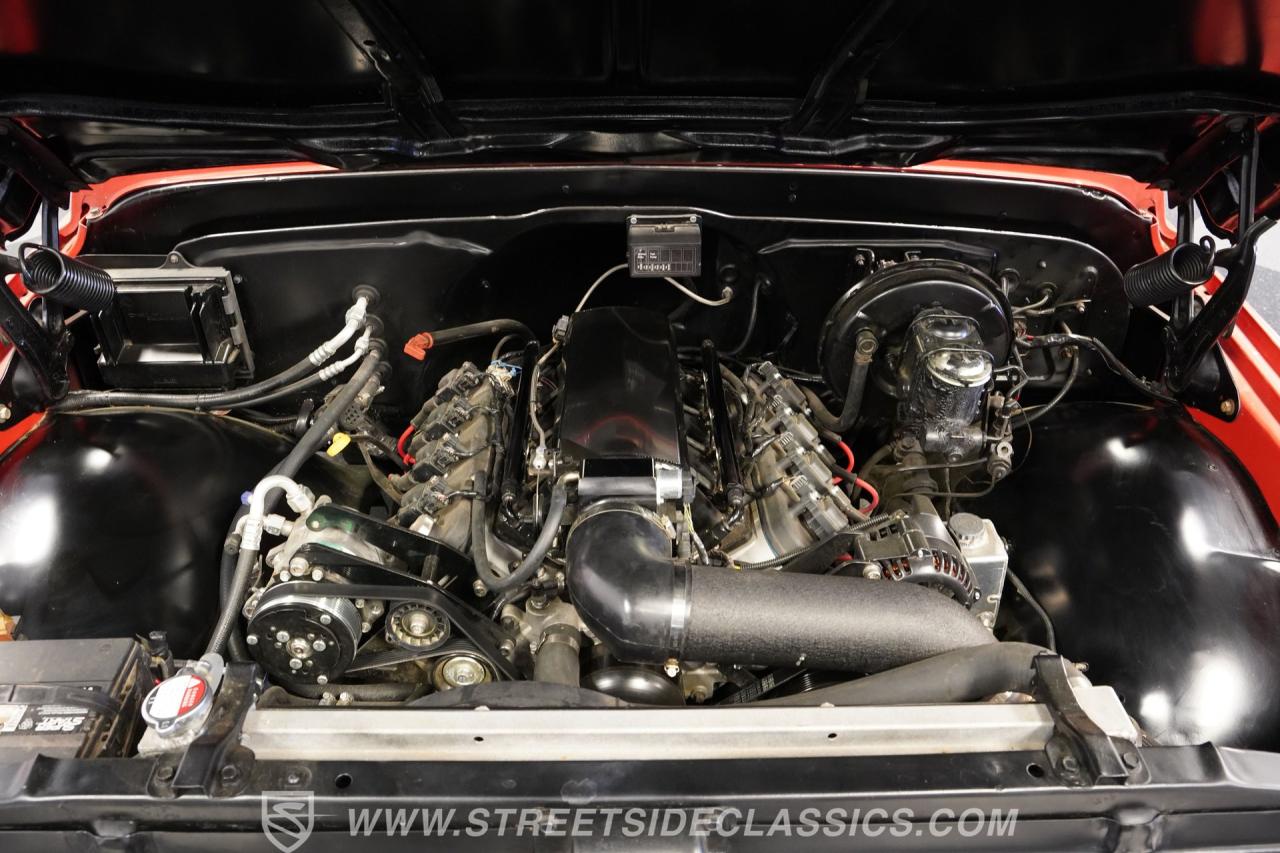 1972 Chevrolet Suburban Patina Restomod