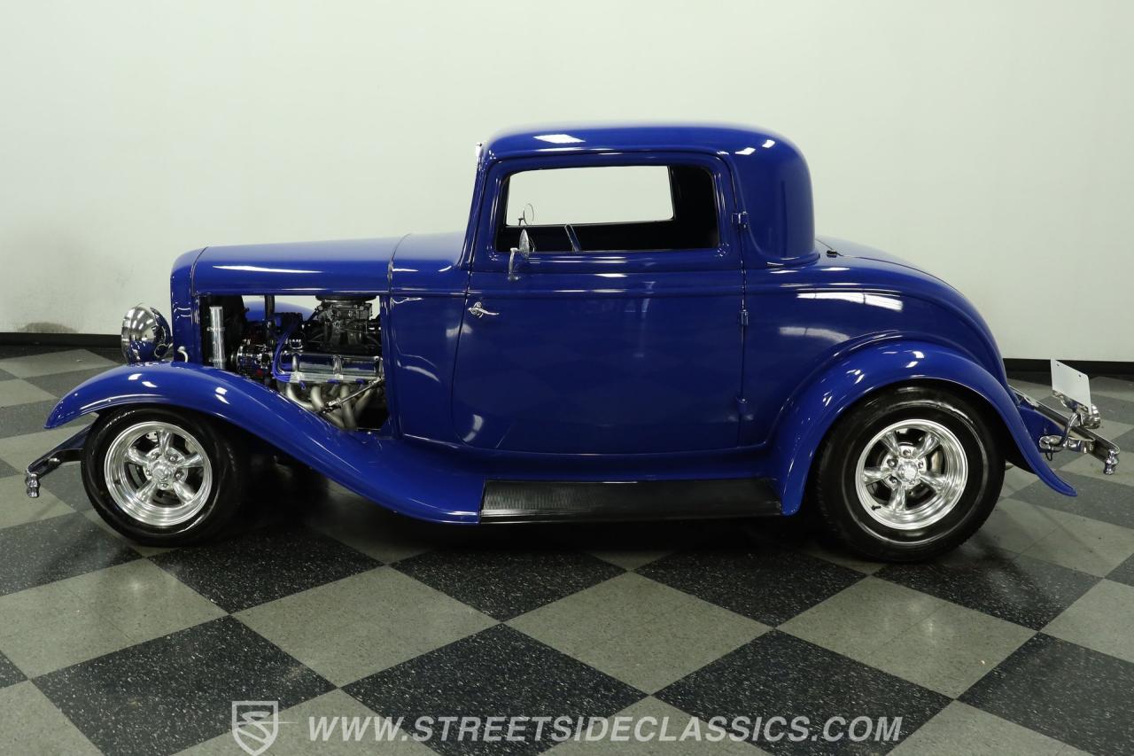 1932 Ford 3-Window Coupe