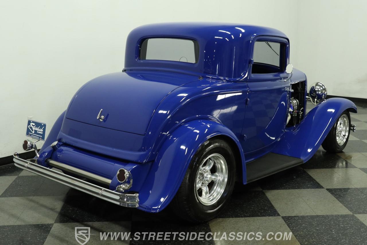 1932 Ford 3-Window Coupe