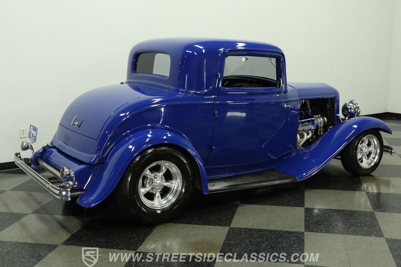 1932 Ford 3-Window Coupe