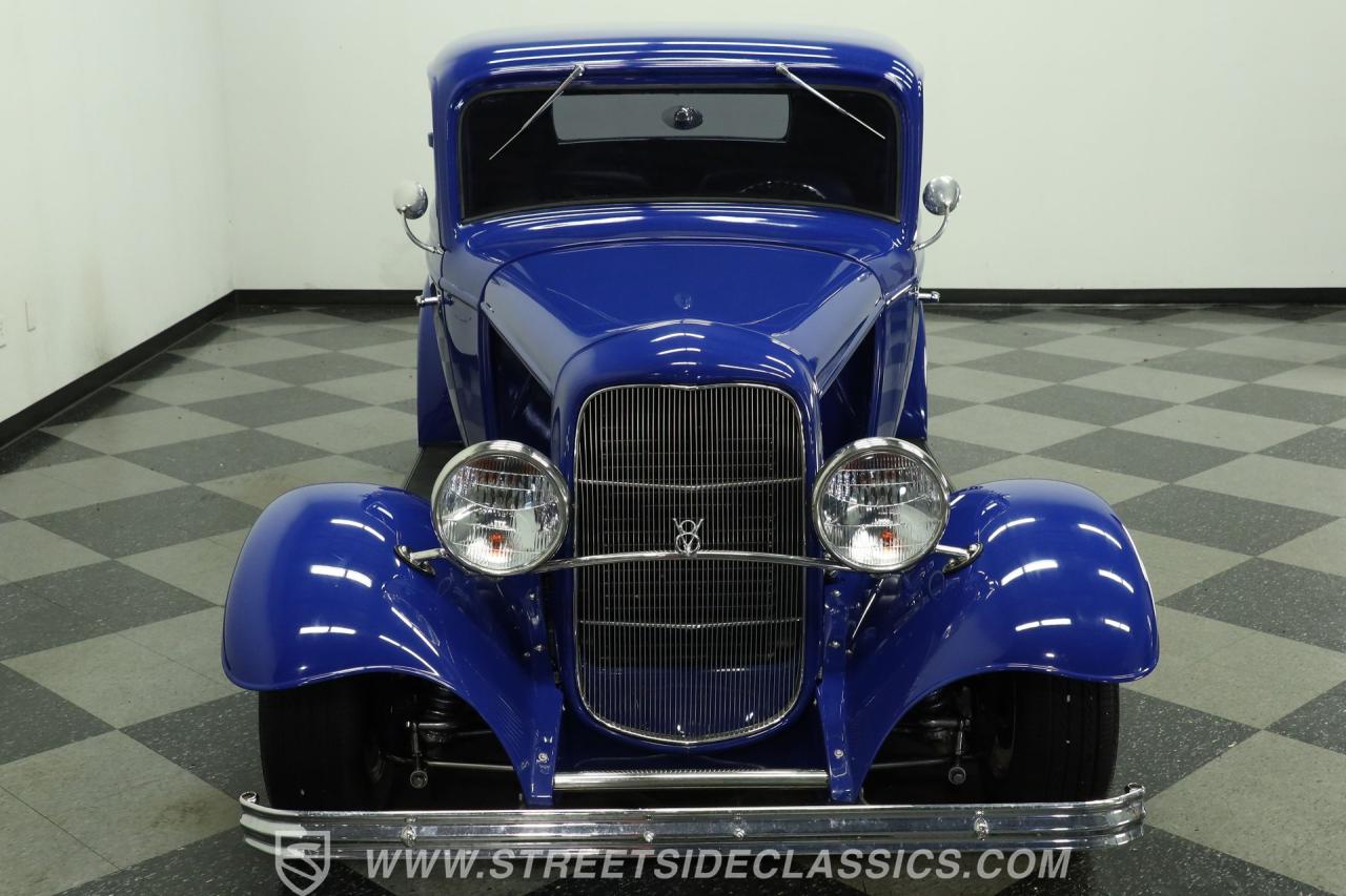1932 Ford 3-Window Coupe