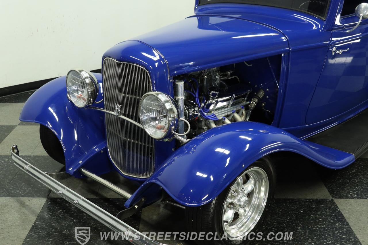 1932 Ford 3-Window Coupe