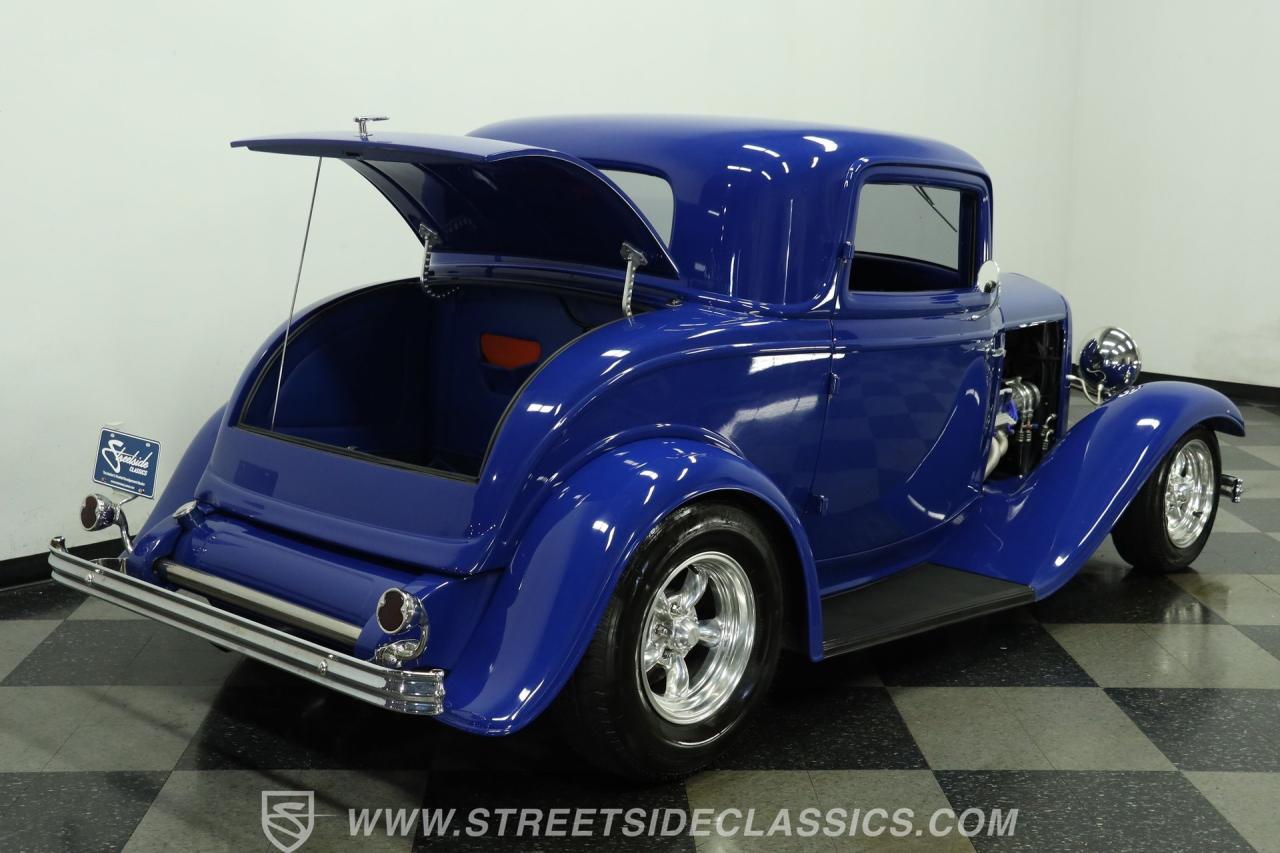 1932 Ford 3-Window Coupe