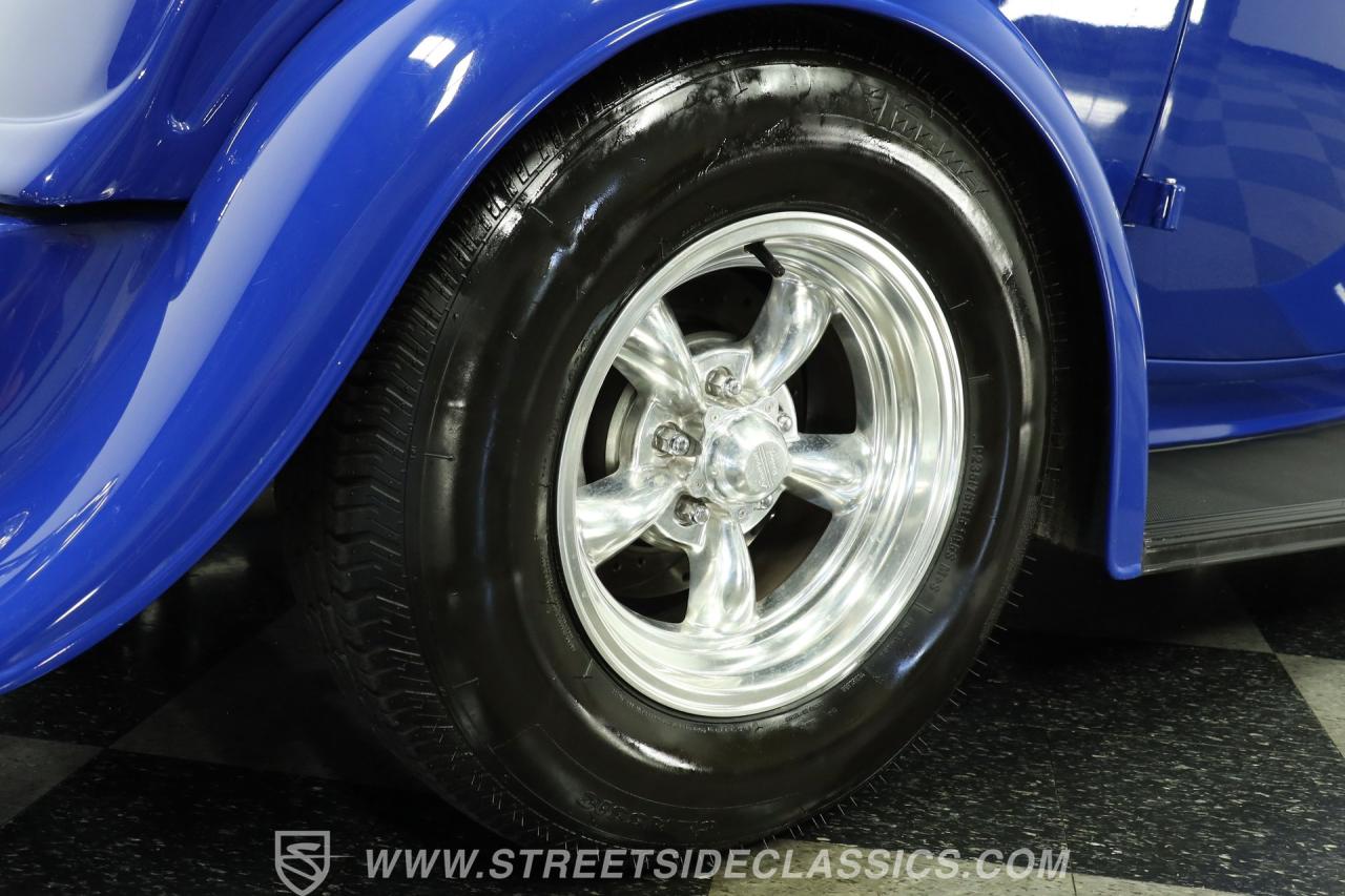 1932 Ford 3-Window Coupe
