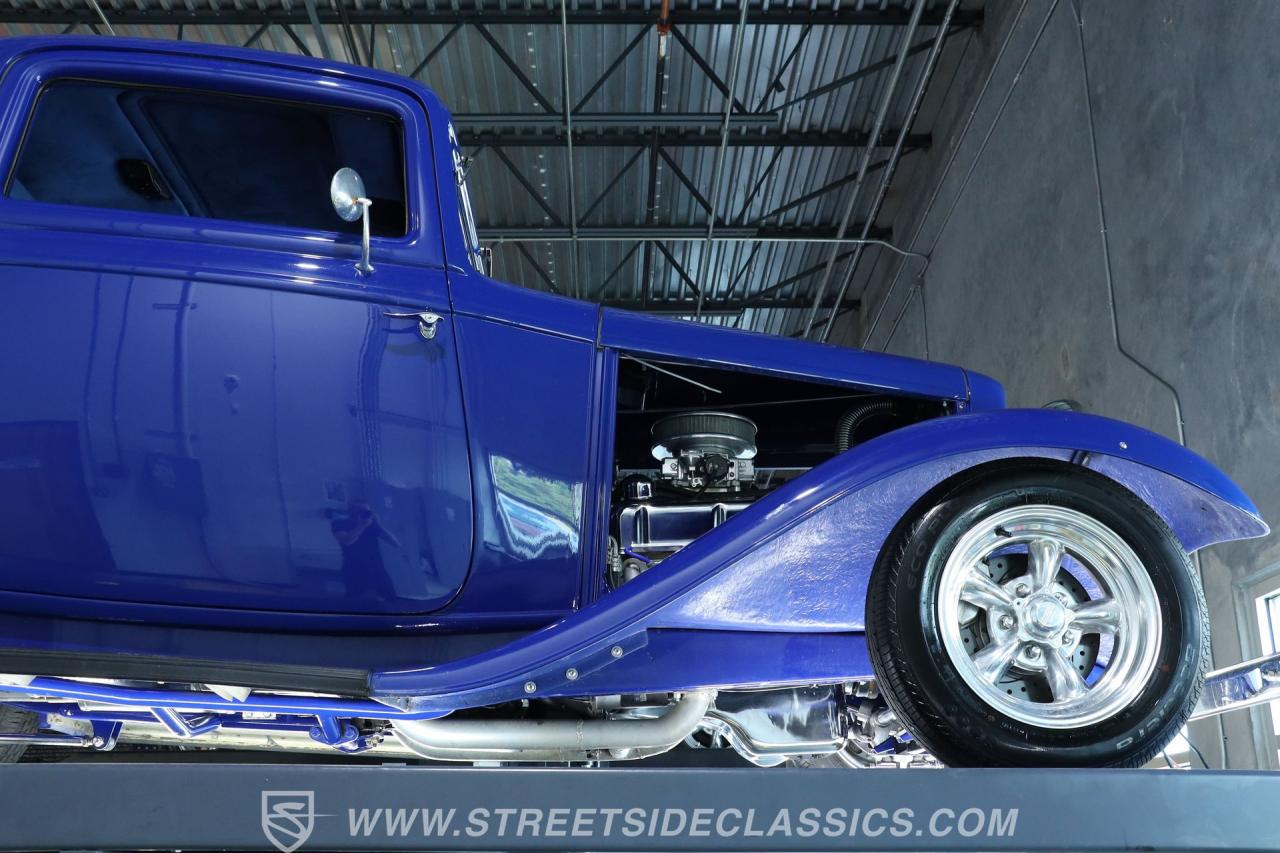 1932 Ford 3-Window Coupe