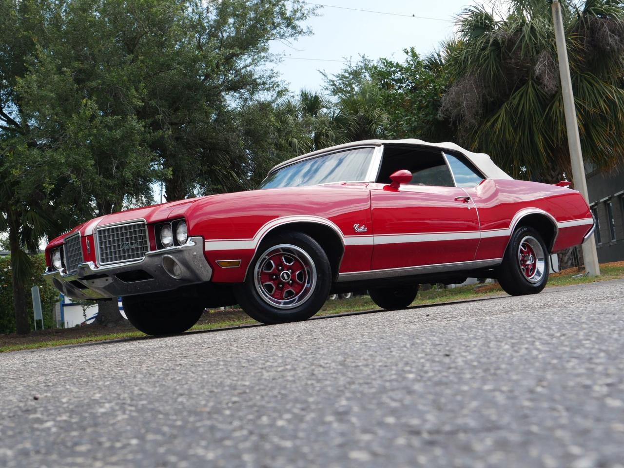 1972 Oldsmobile Cutlass Supreme Convertible