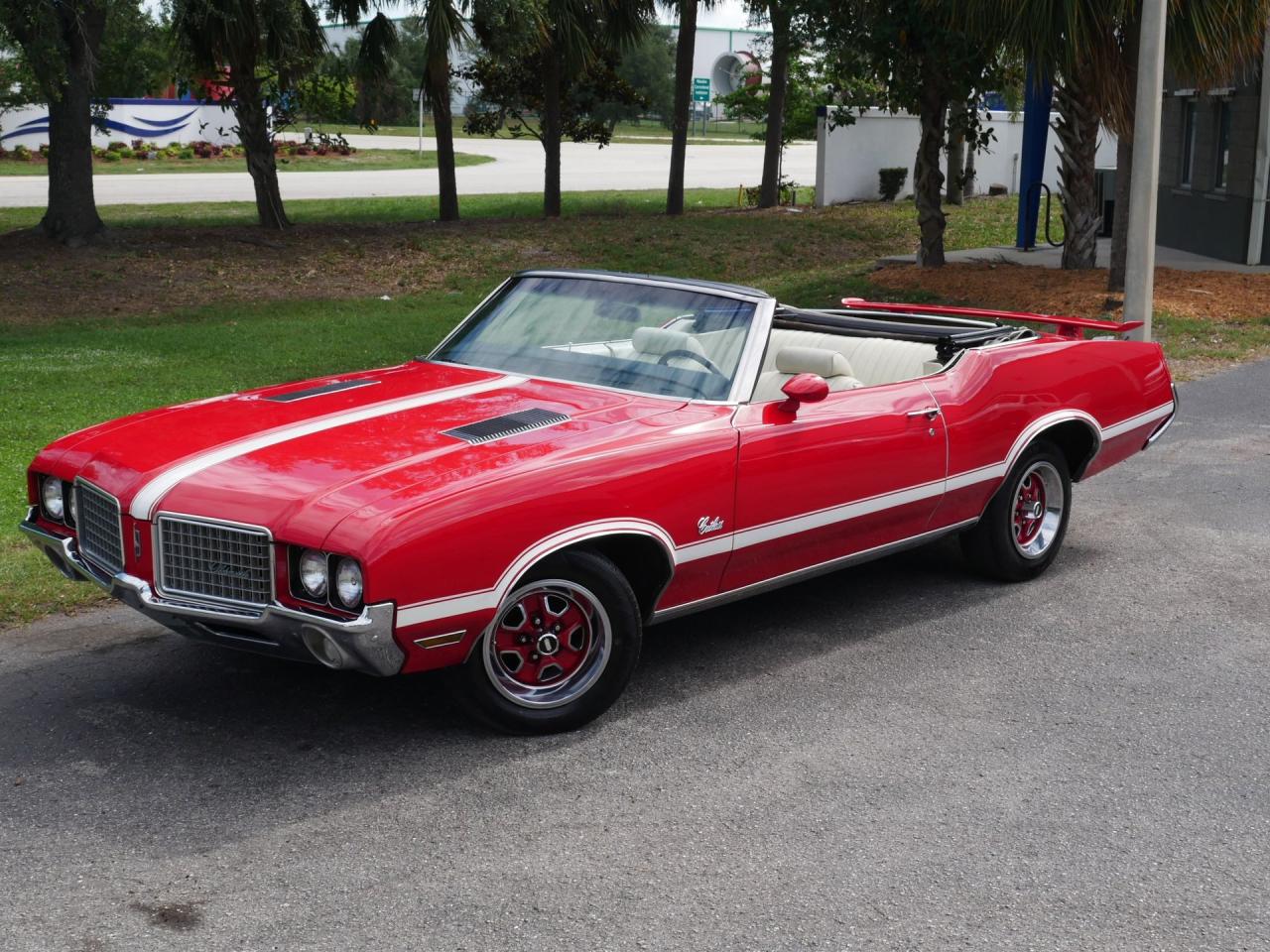 1972 Oldsmobile Cutlass Supreme Convertible
