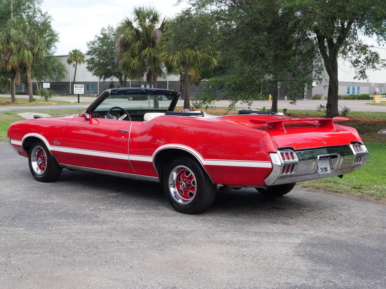 1972 Oldsmobile Cutlass Supreme Convertible