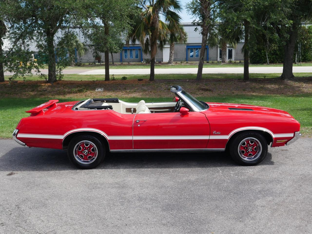 1972 Oldsmobile Cutlass Supreme Convertible