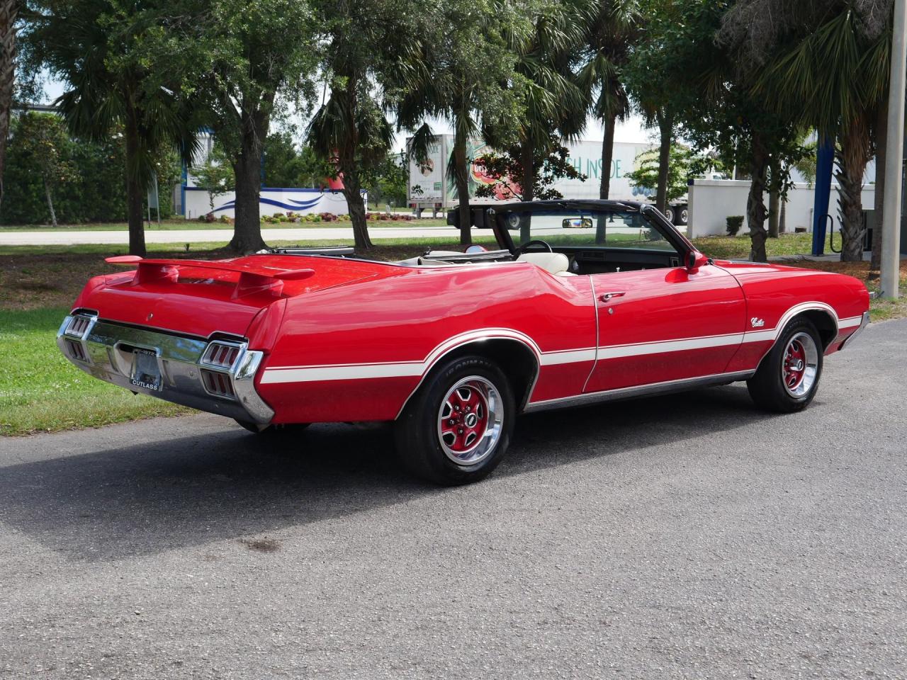 1972 Oldsmobile Cutlass Supreme Convertible
