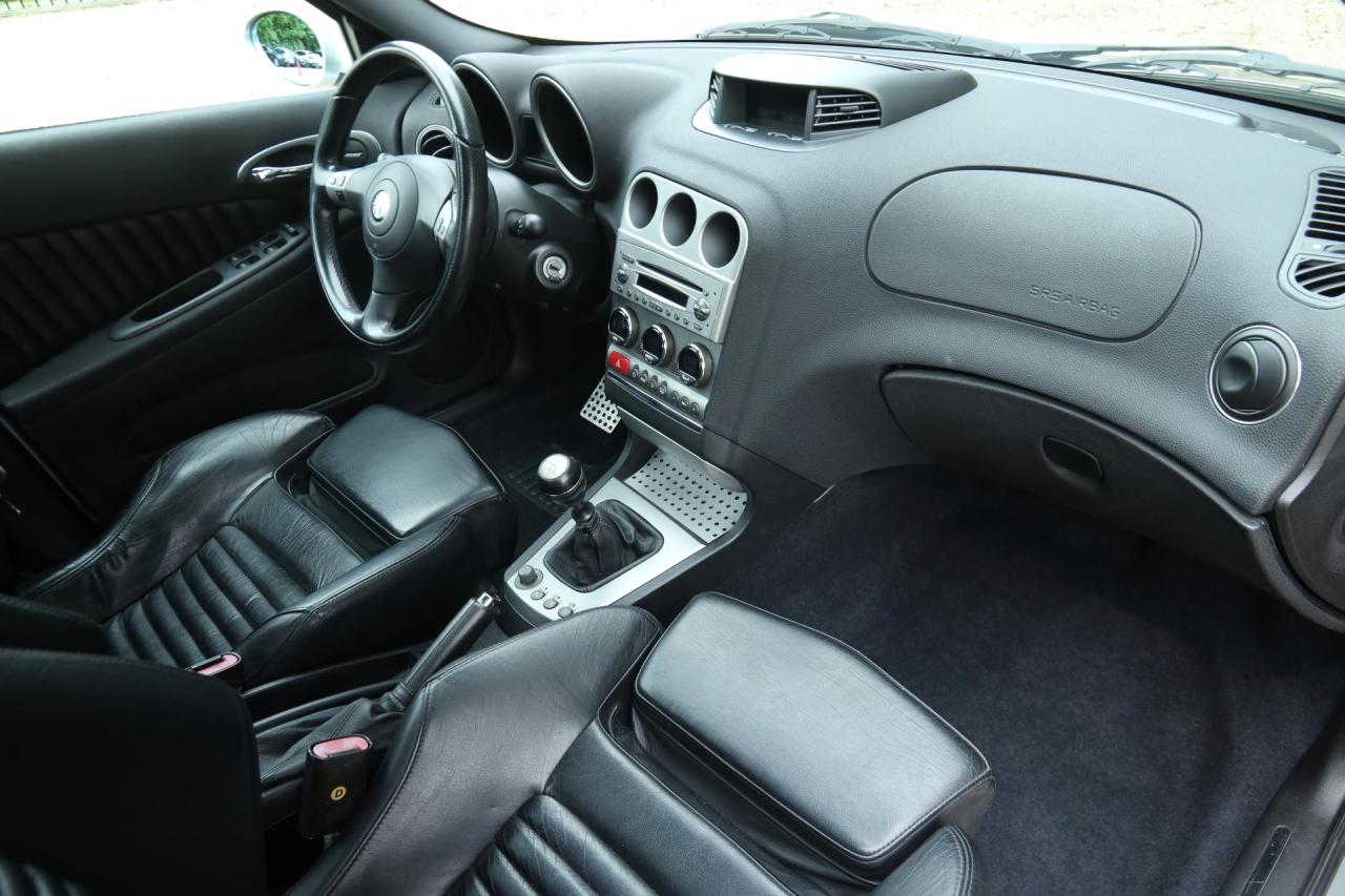 2004 Alfa Romeo 156 3.2 GTA Berlina &ldquo;in Grigio Sterling&rdquo;