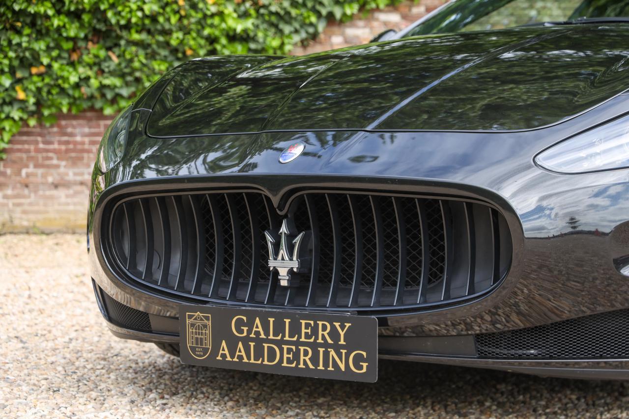 2008 Maserati GranTurismo S &ldquo;with the Ferrari-red valve covers&rdquo;