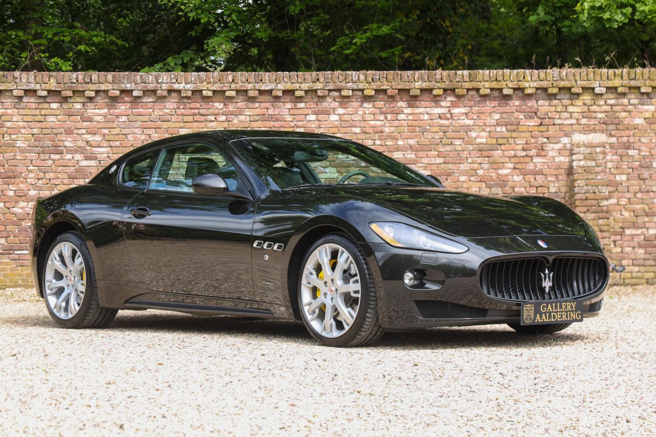 2008 Maserati GranTurismo S &ldquo;with the Ferrari-red valve covers&rdquo;