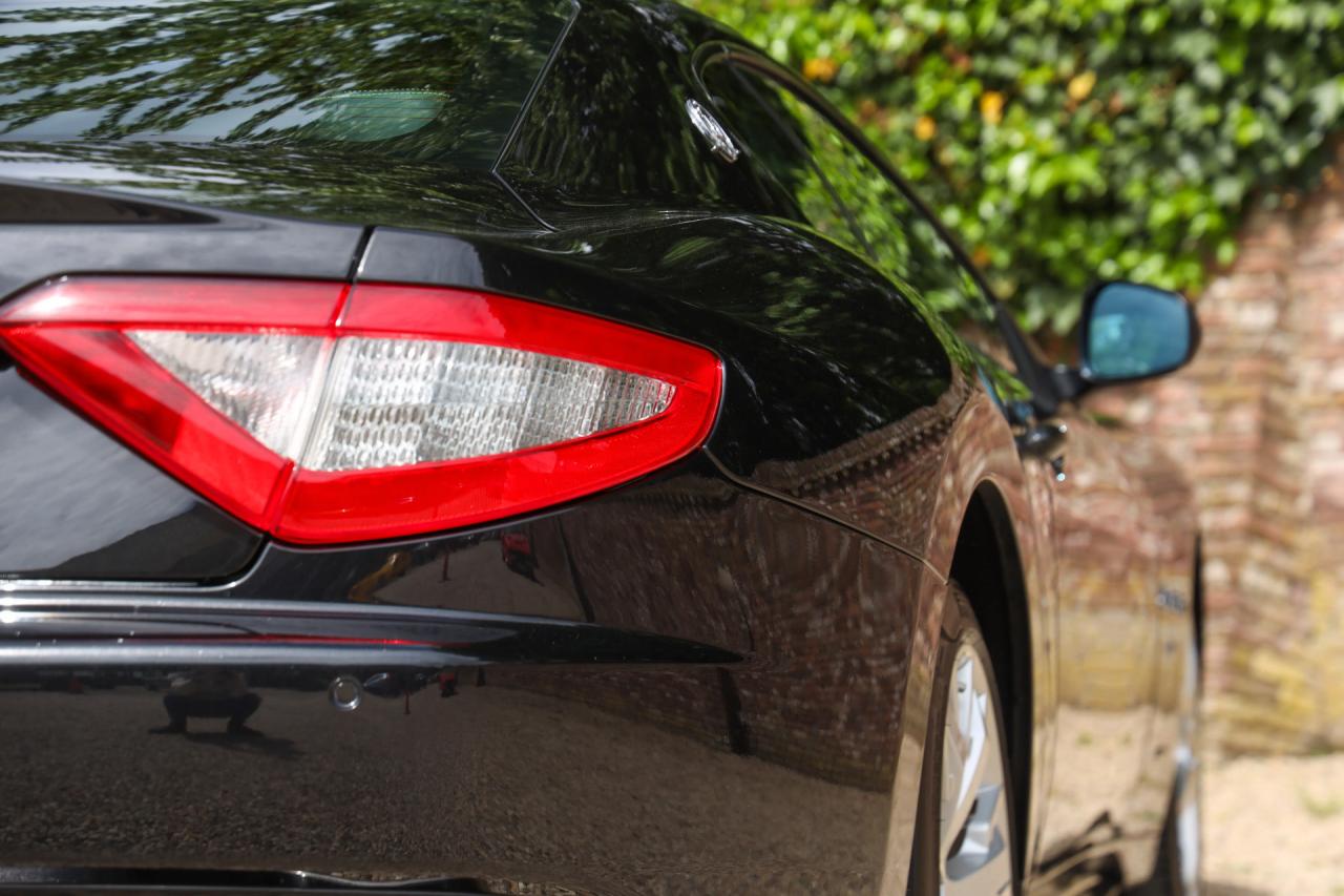 2008 Maserati GranTurismo S &ldquo;with the Ferrari-red valve covers&rdquo;