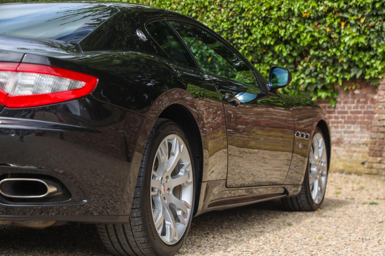 2008 Maserati GranTurismo S &ldquo;with the Ferrari-red valve covers&rdquo;