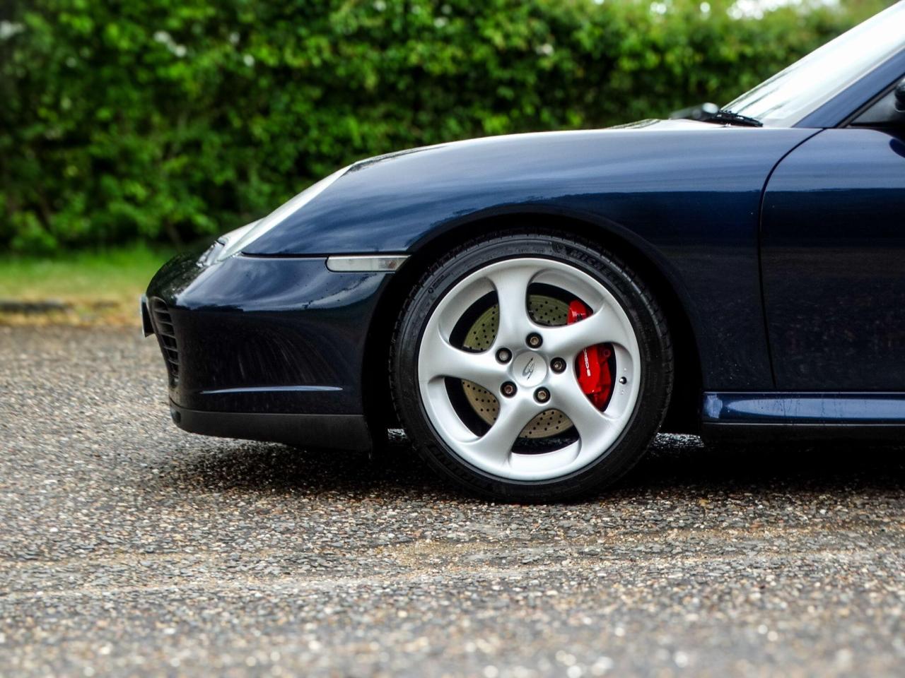 2004 Porsche 3.6 996 Carrera 4S Tiptronic S AWD 2dr