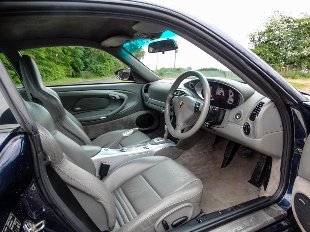 2004 Porsche 3.6 996 Carrera 4S Tiptronic S AWD 2dr