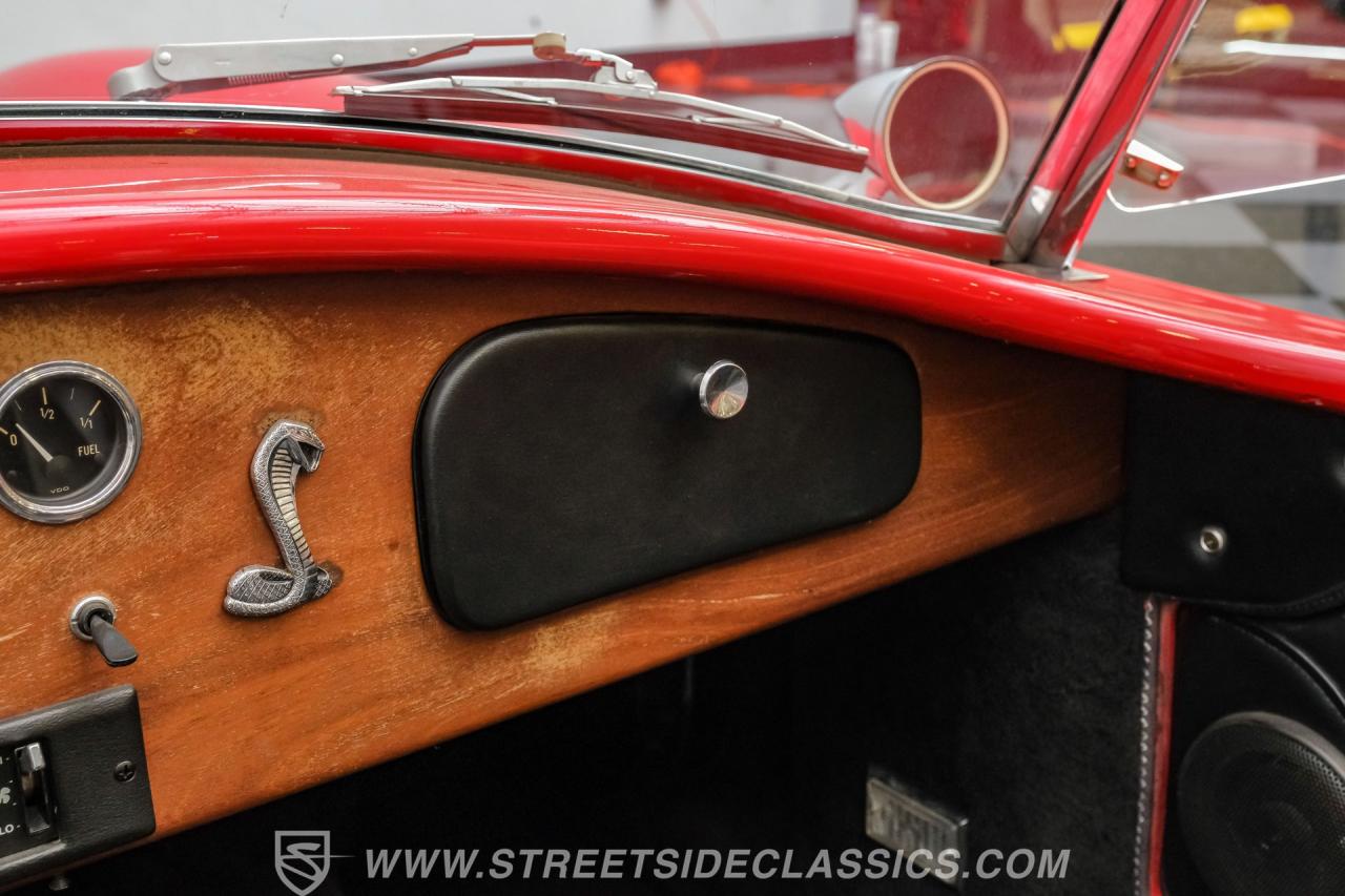 1965 Shelby Cobra Classic Roadster LTD