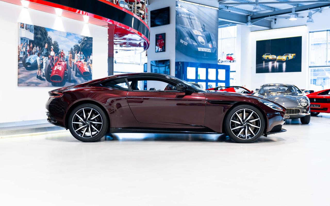 2019 Aston Martin DB11