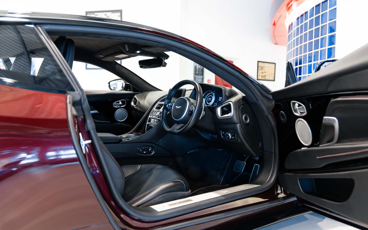 2019 Aston Martin DB11