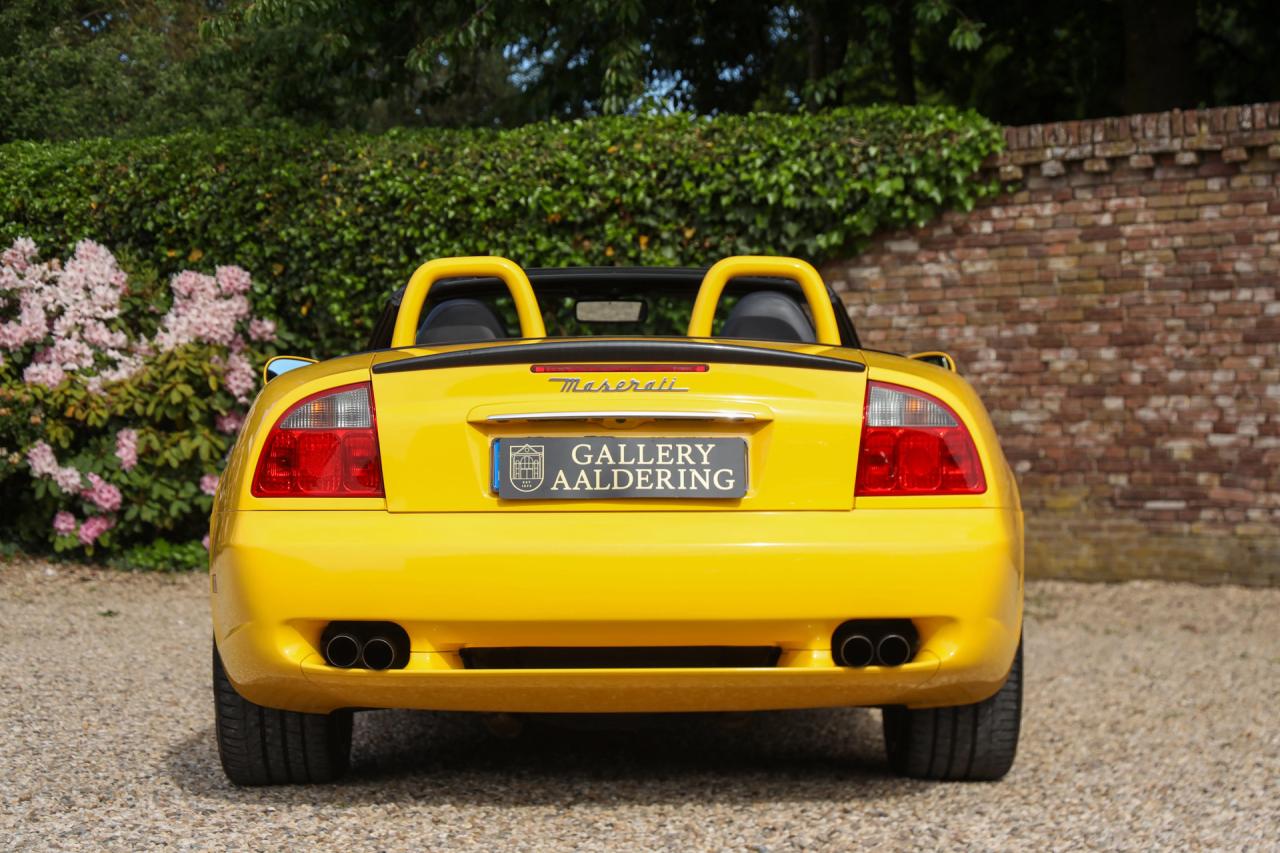 2004 Maserati Spyder 4200 GT &ldquo;In distinctive Giallo Granturismo&rdquo; MANUAL GEARBOX