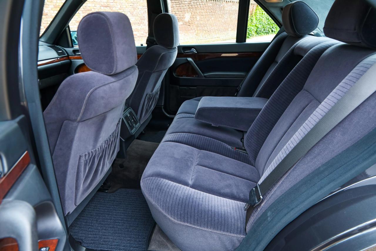 1991 Mercedes - Benz 400 SE &ldquo;The Cathedral&rdquo;