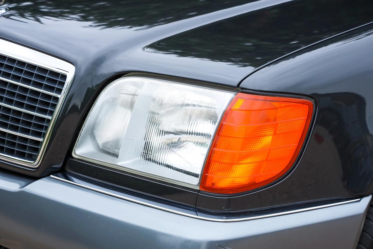 1991 Mercedes - Benz 400 SE &ldquo;The Cathedral&rdquo;