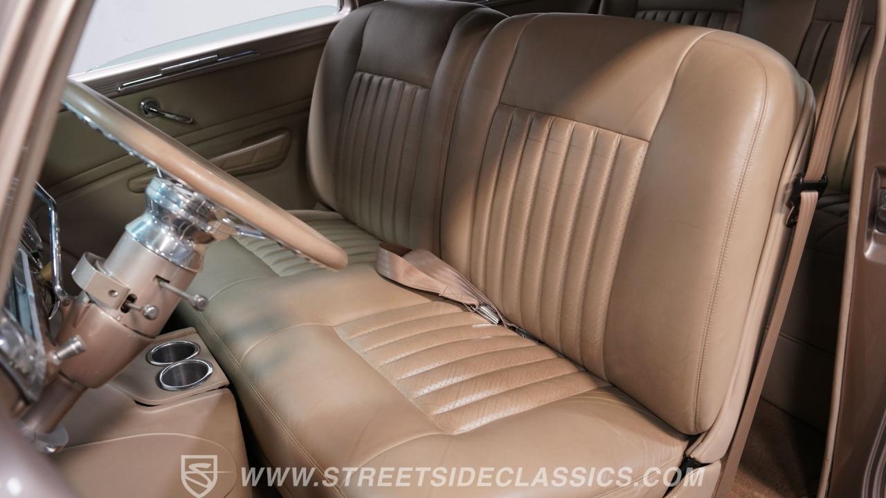 1948 Plymouth Deluxe