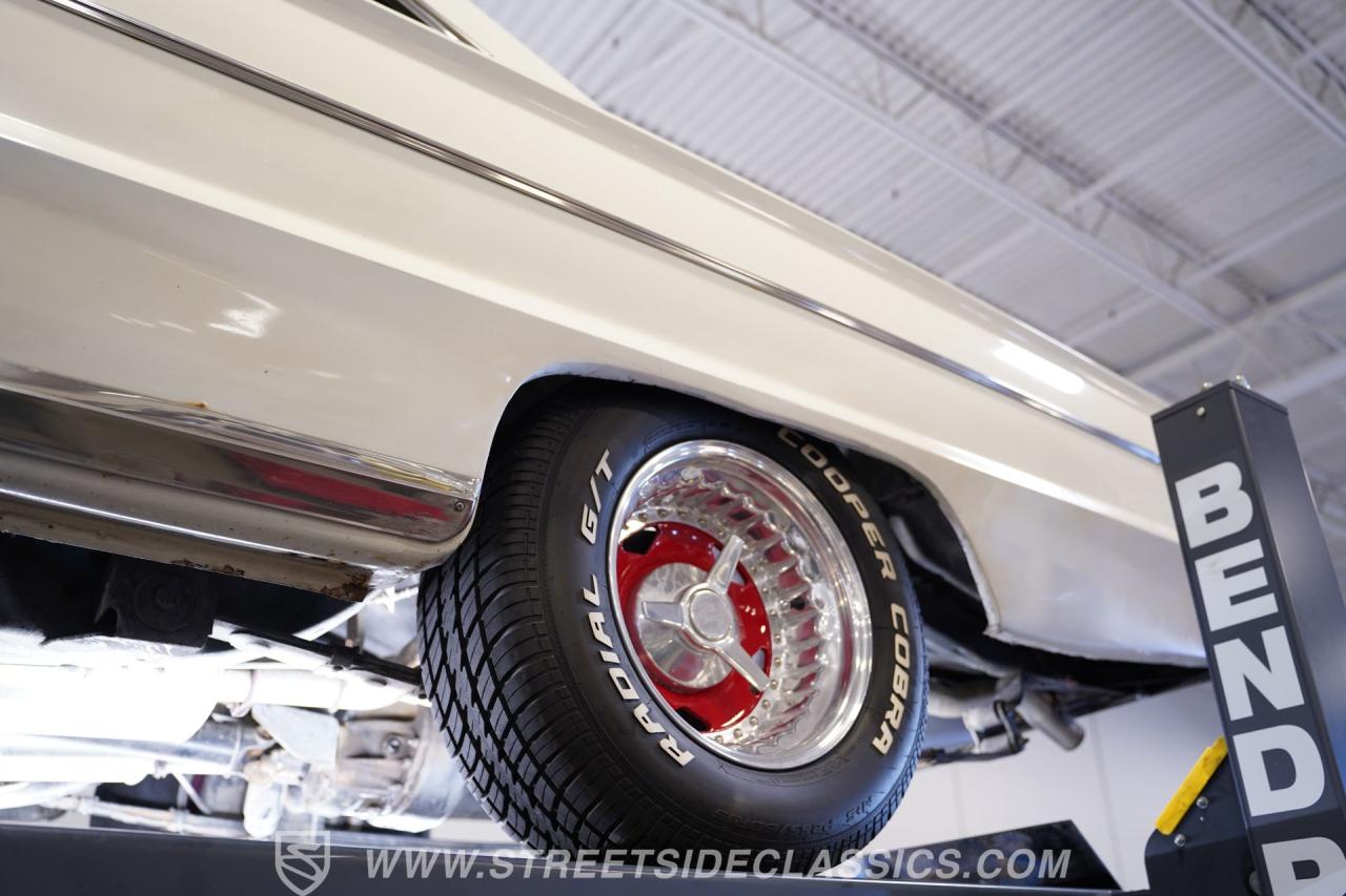 1964 Ford Galaxie 500 XL Fastback