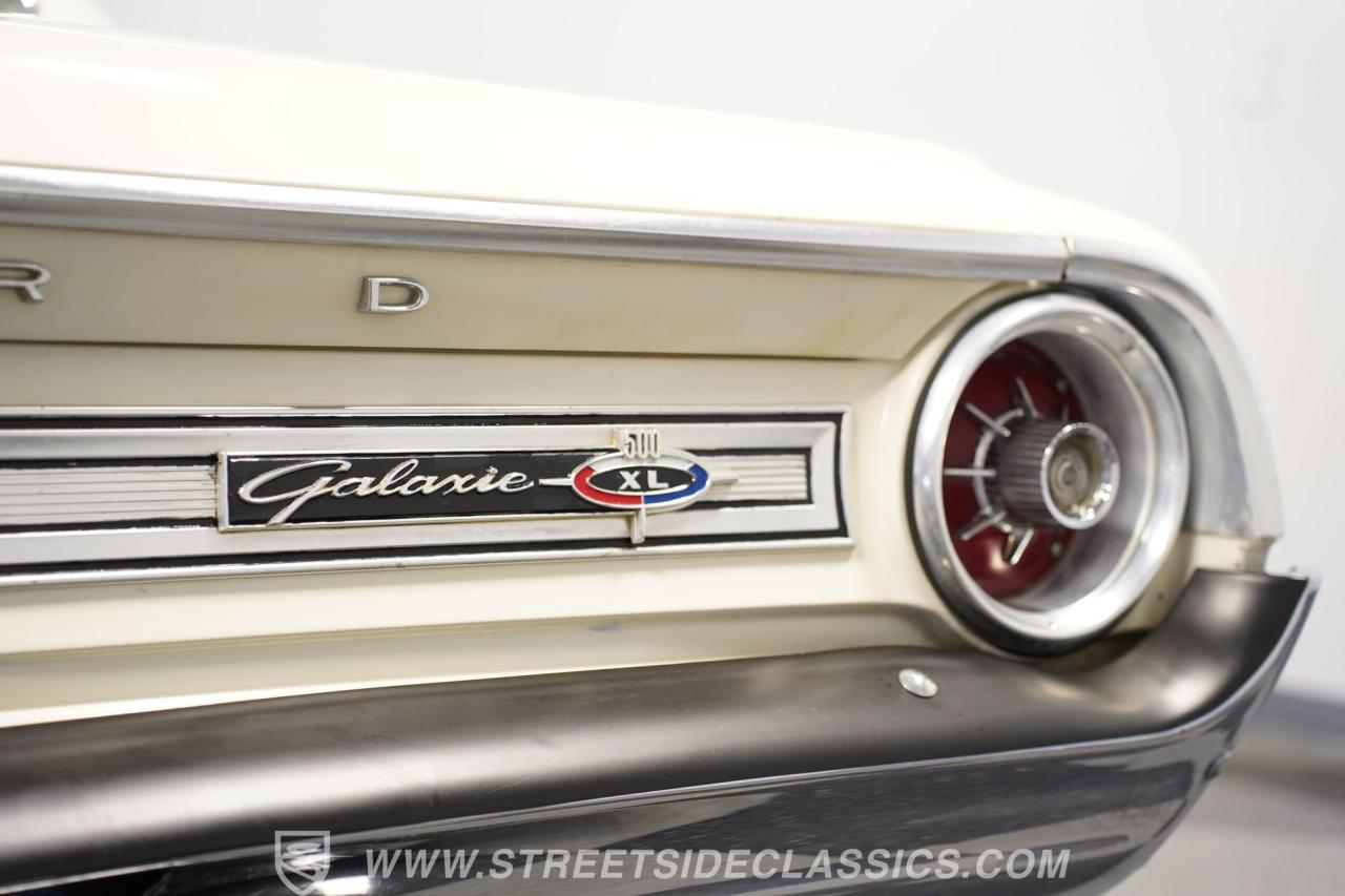 1964 Ford Galaxie 500 XL Fastback