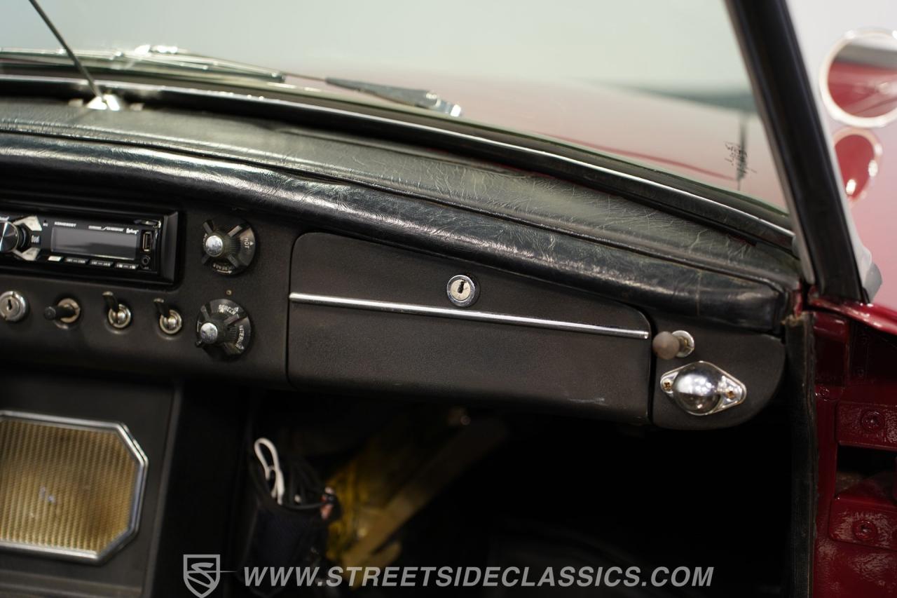 1965 MG MGB