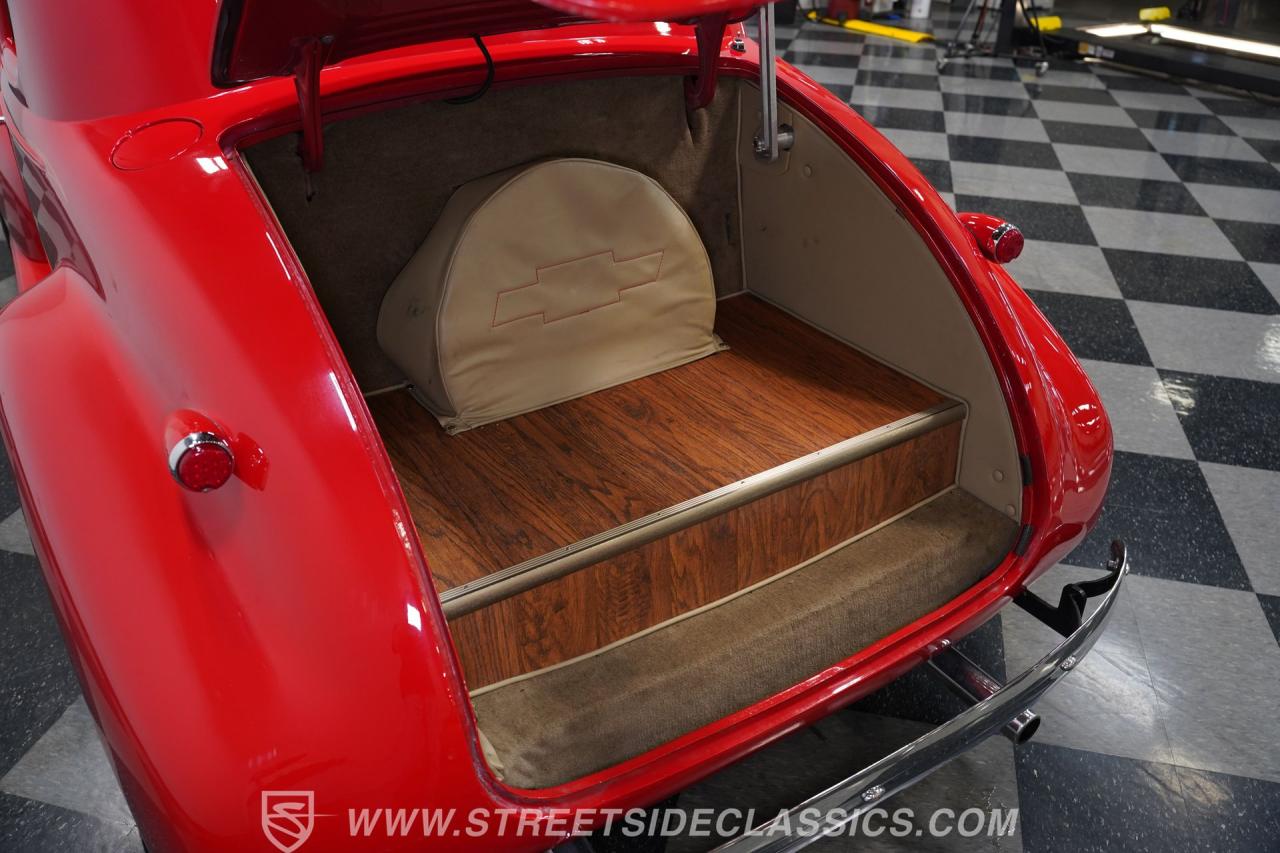 1939 Chevrolet 5 Window  Coupe Restomod