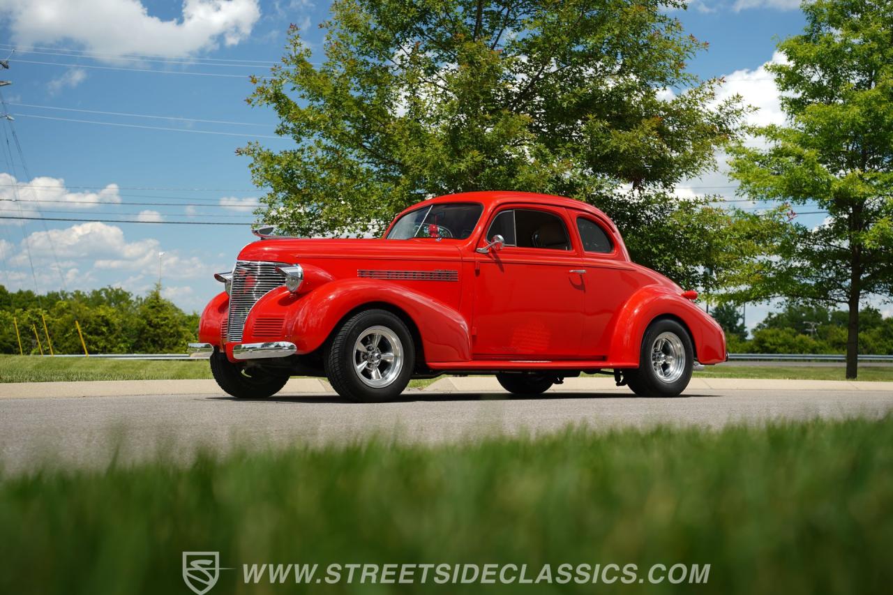 1939 Chevrolet 5 Window  Coupe Restomod