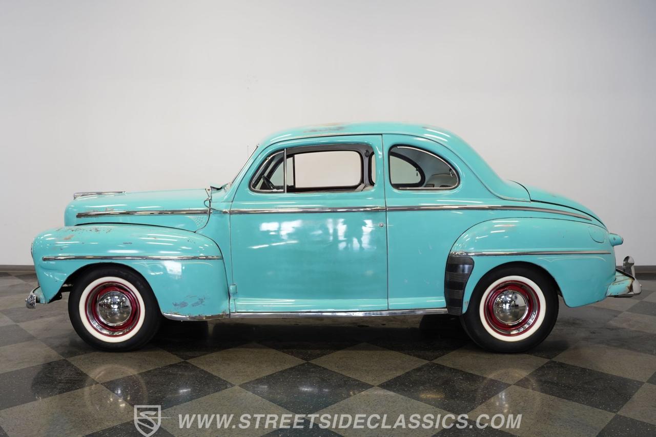1948 Ford Deluxe Coupe
