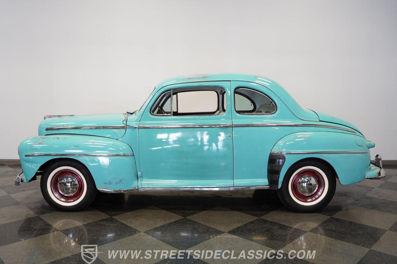 1948 Ford Deluxe Coupe