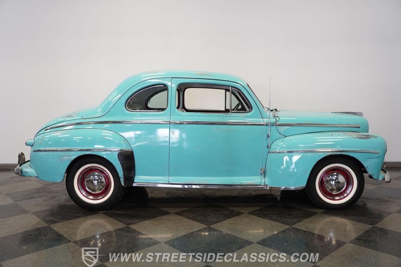 1948 Ford Deluxe Coupe