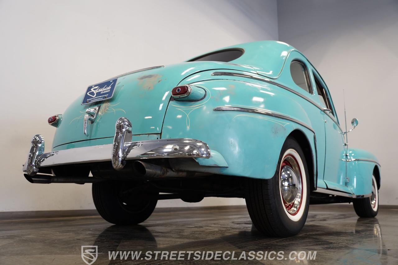 1948 Ford Deluxe Coupe