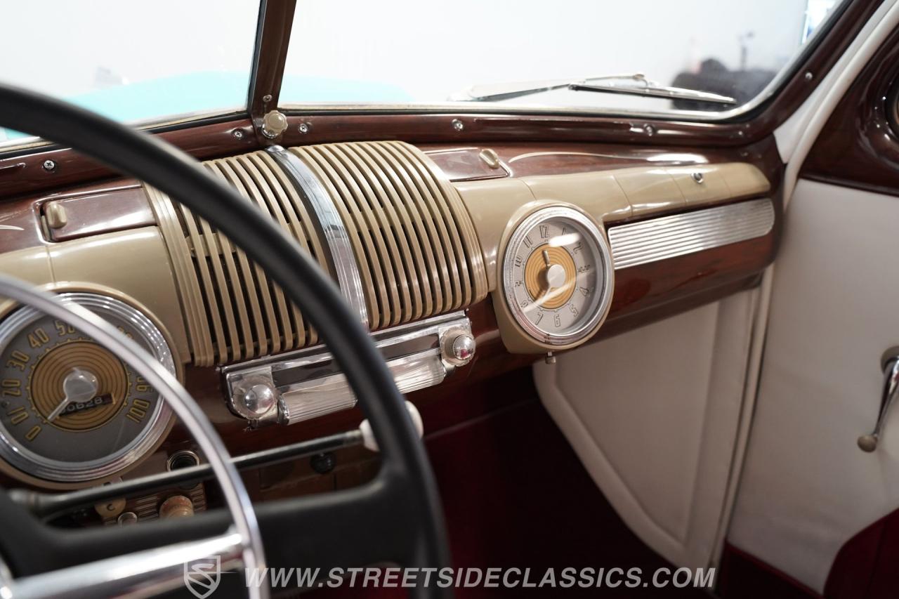 1948 Ford Deluxe Coupe