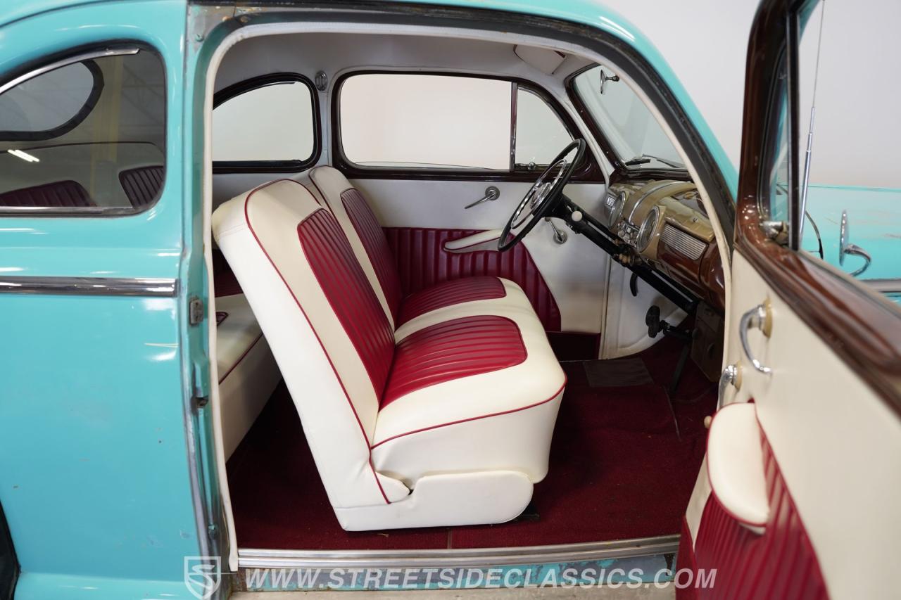 1948 Ford Deluxe Coupe