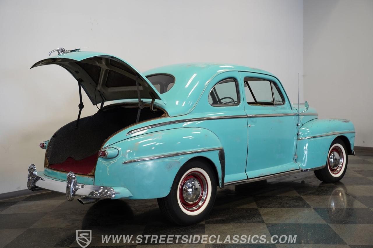 1948 Ford Deluxe Coupe